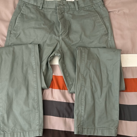 Levi Strauss & Co Khaki pants with slight flair hem. - Picture 1 of 3